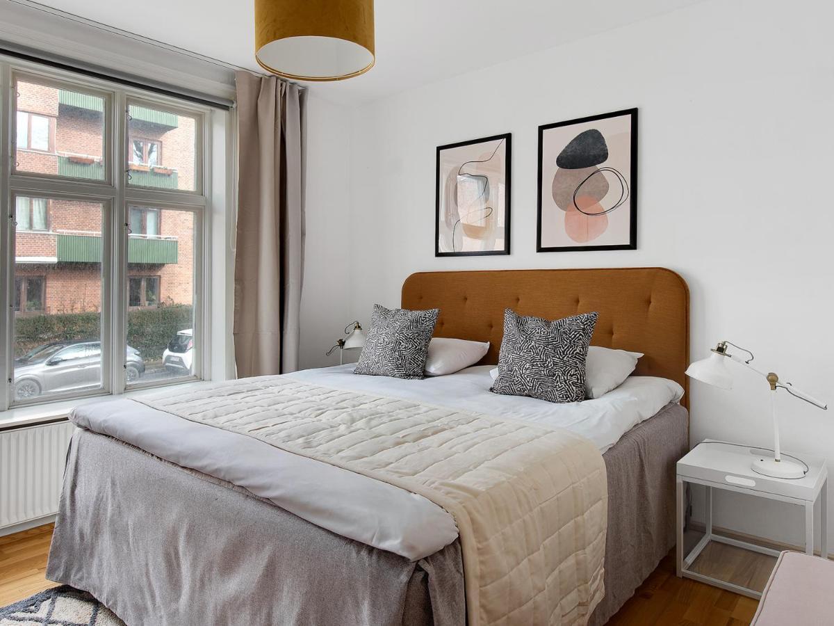 Sanders Constantin - Chic Two-bedroom With Balcony Lejlighed København